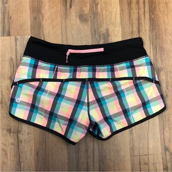 🍋 Lululemon plaid Speed Up shorts 4 - Picture 1 of 3